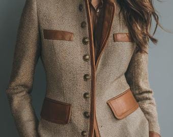 Vintage Eco-Leather Trim Pocket Tweed Jacket – Sustainable, Classic Design, Fitted Blazer, Eco-Friendly Outerwear for Women,
